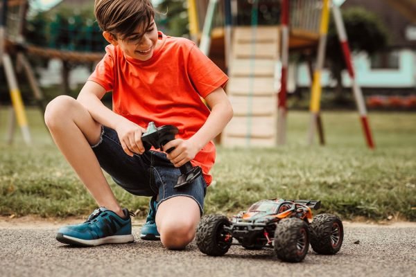 A Kid Plays RC Car